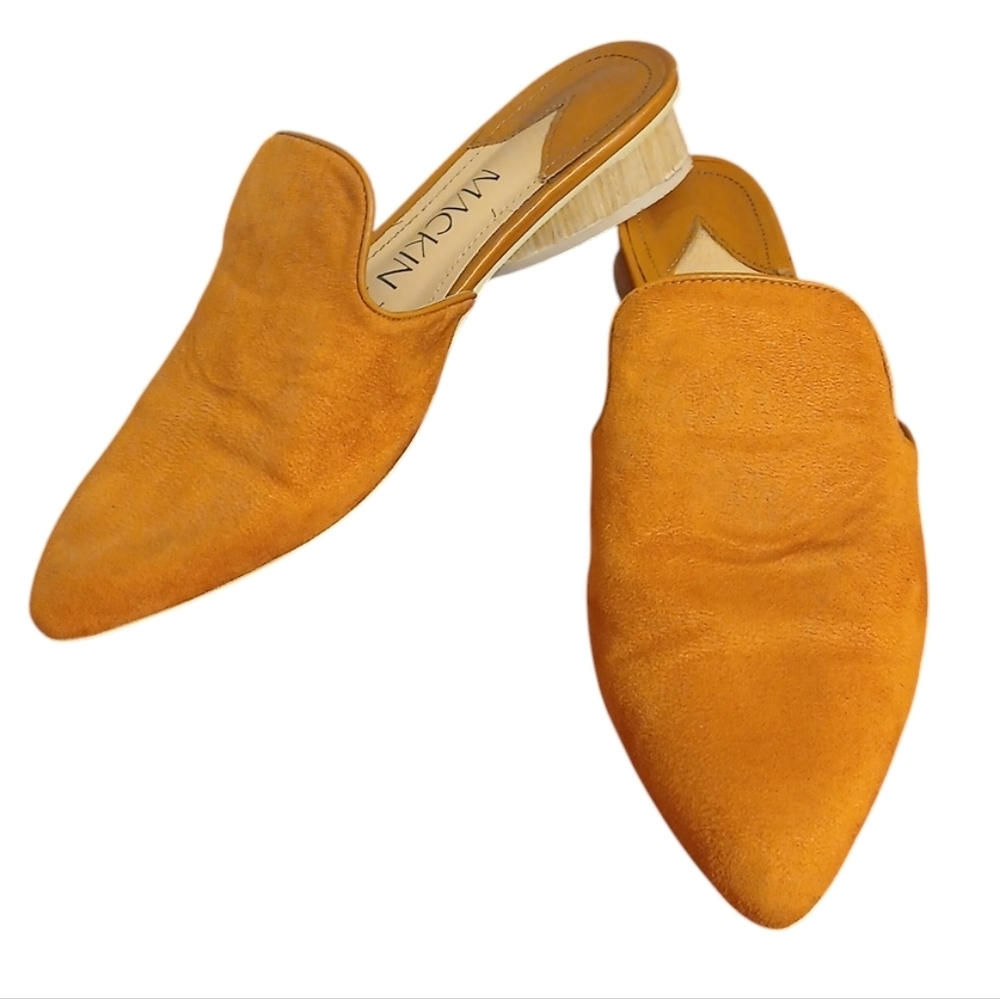 MACKIN J Amber Suede Pointed‎ Toe Mules Women's size 7.5